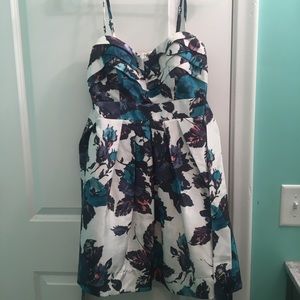 Floral Dress. Like New!